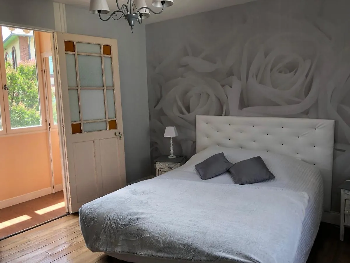 Bed & Breakfast Chalet Des Palmiers Bagneres-de-Bigorre France