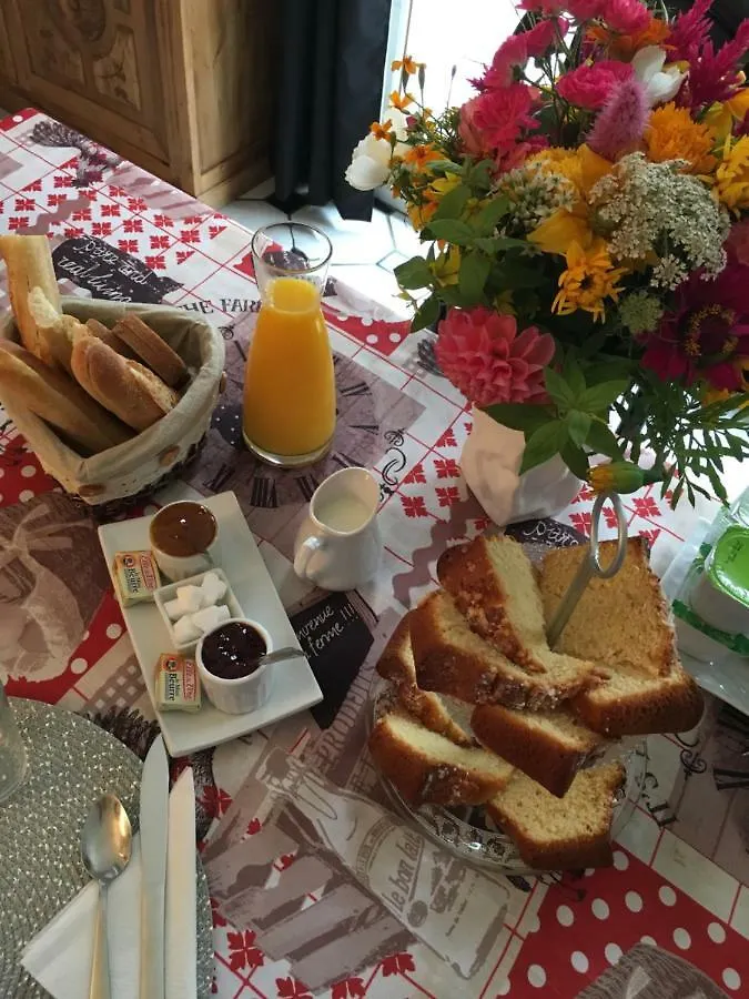 Chalet Des Palmiers Bagneres-de-Bigorre Bed & Breakfast